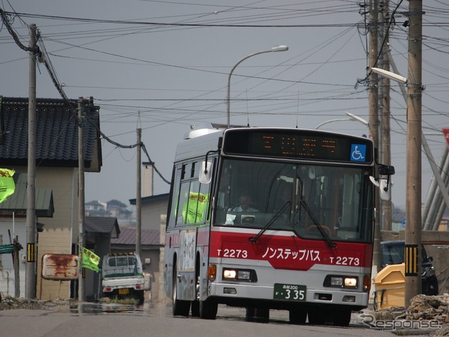 ICASnimocaは函館市電の全線と函館バスの路線バス全線に導入される。写真は函館バス。