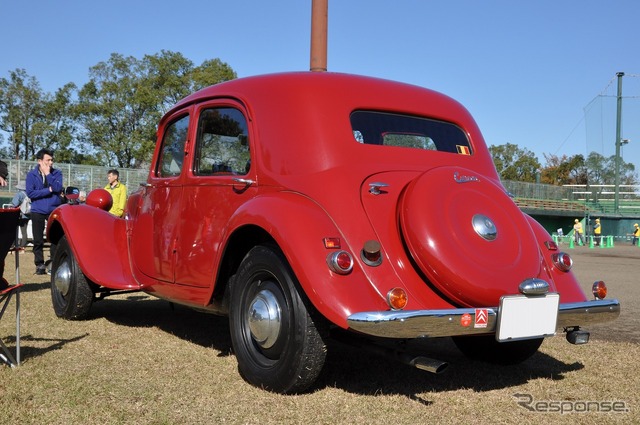 1950年 シトロエン 11CV レジェール