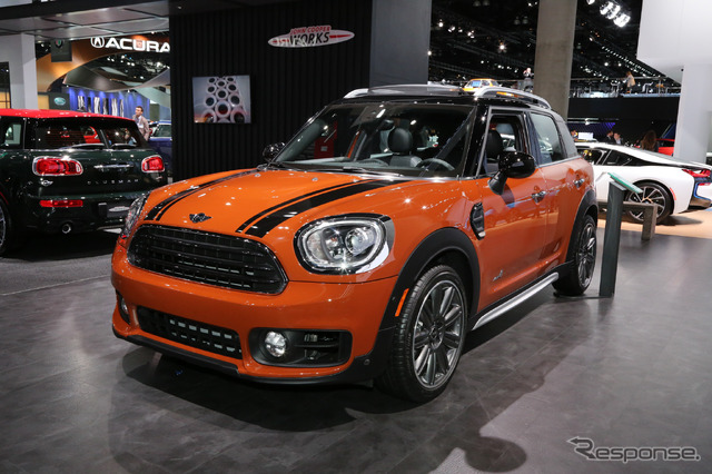 MINI クロスオーバー 新型(ロサンゼルスモーターショー16)