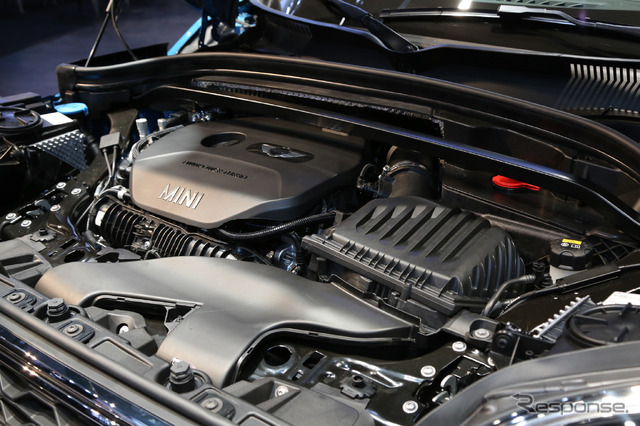 MINI クロスオーバー 新型(ロサンゼルスモーターショー16)