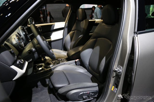 MINI クロスオーバー 新型(ロサンゼルスモーターショー16)