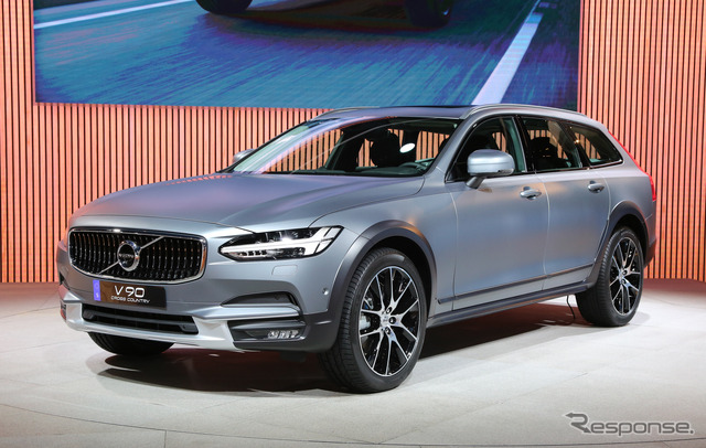 ボルボ V90クロスカントリー(ロサンゼルスモーターショー16)