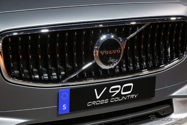 ボルボ V90クロスカントリー(ロサンゼルスモーターショー16)