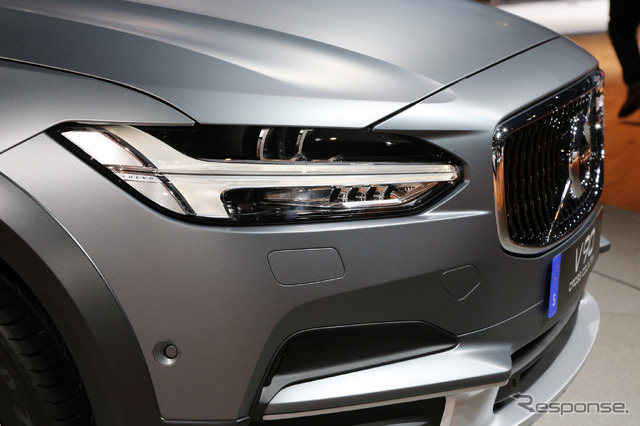 ボルボ V90クロスカントリー(ロサンゼルスモーターショー16)