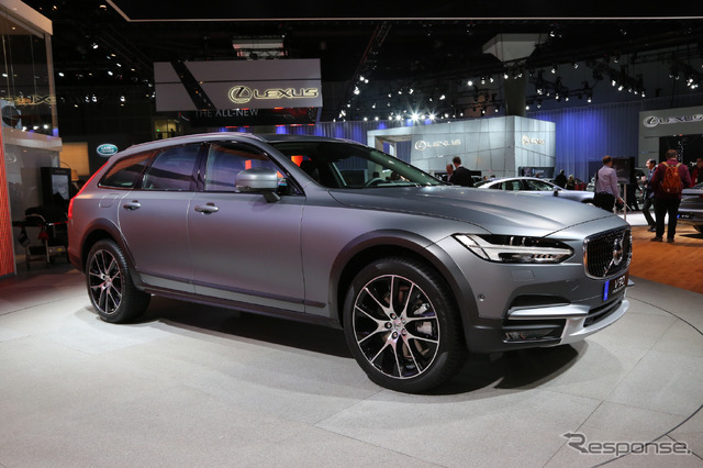 ボルボ V90クロスカントリー(ロサンゼルスモーターショー16)