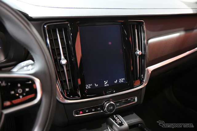 ボルボ V90クロスカントリー(ロサンゼルスモーターショー16)