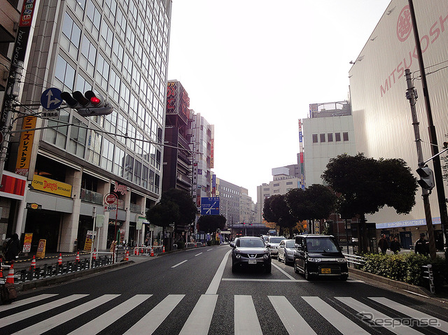 国道14号千葉街道から外房線を見る(2016年11月)