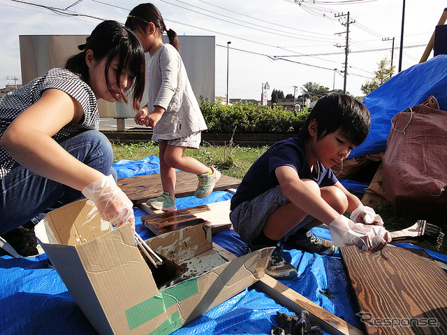 野田線車両基地の街、七光台にオープンした「Meet Up Under the Tree」(10月下旬の準備のようす)