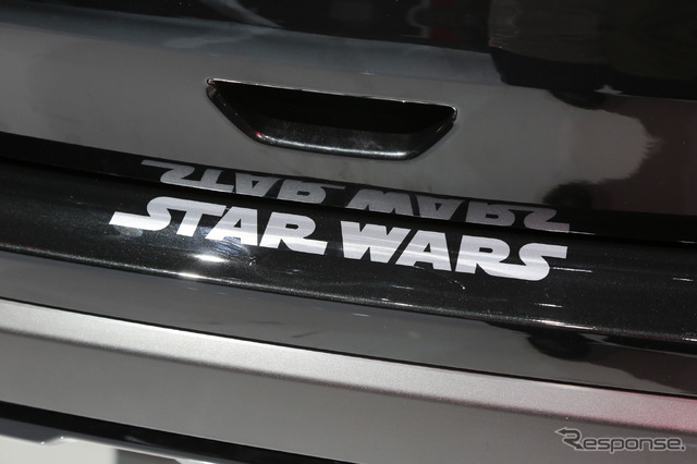 日産 ローグ:ローグワン スター・ウォーズ リミテッドエディション(ロサンゼルスモーターショー16)