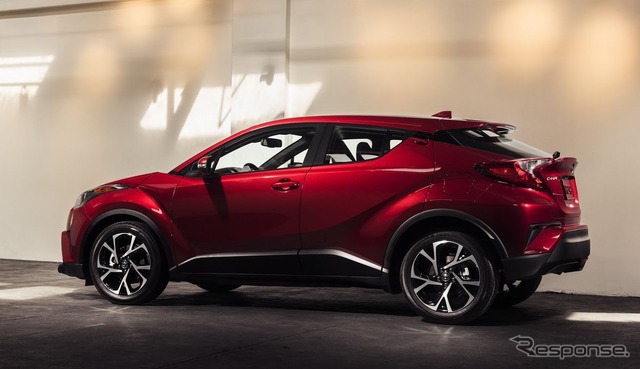 トヨタ C-HR 北米仕様車