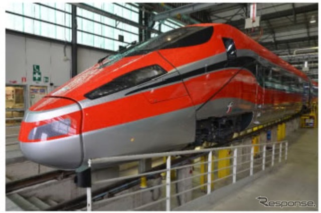 高速車両「フレッチャロッサ1000」
