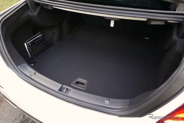 メルセデスベンツE220d アバンギャルド スポーツ