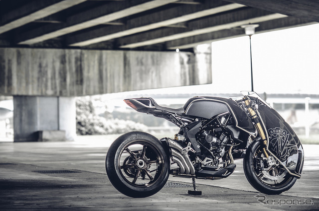 ROUGH CRAFTS『Ballistic Trident』、ベースモデルはMVアグスタ『ブルターレ800RR』。