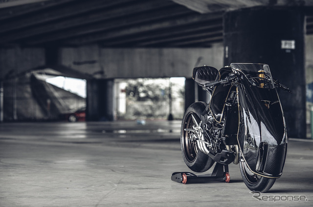 ROUGH CRAFTS『Ballistic Trident』、ベースモデルはMVアグスタ『ブルターレ800RR』。