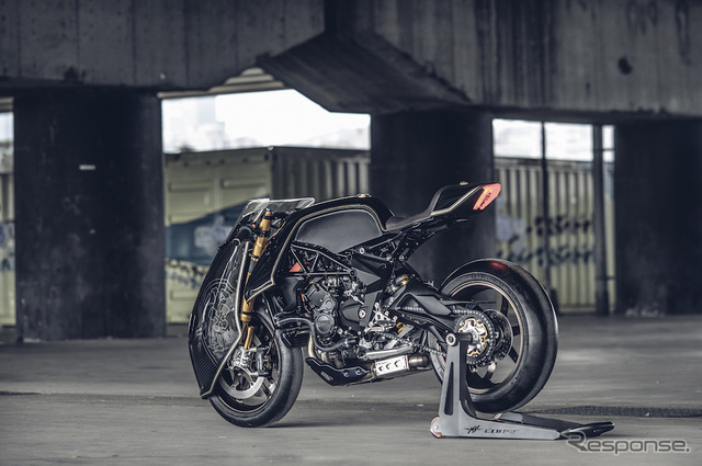 ROUGH CRAFTS『Ballistic Trident』、ベースモデルはMVアグスタ『ブルターレ800RR』。