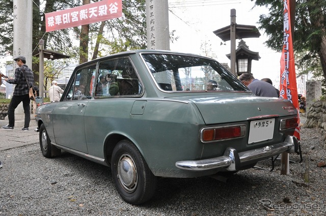 ットサン サニー 1000 2ドアデラックス(1969年)