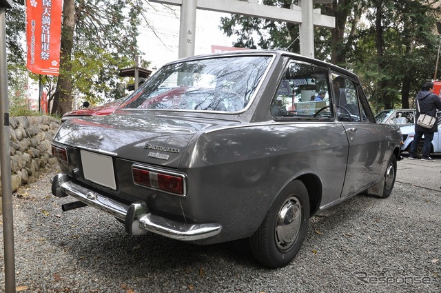 ダットサン サニー 1000 2ドアデラックス(1967年)