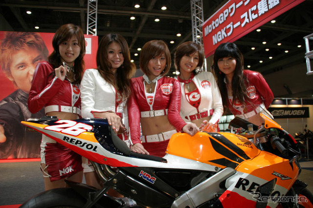 【東京モーターサイクルショー07】コンパニオン写真蔵…その20・NGK