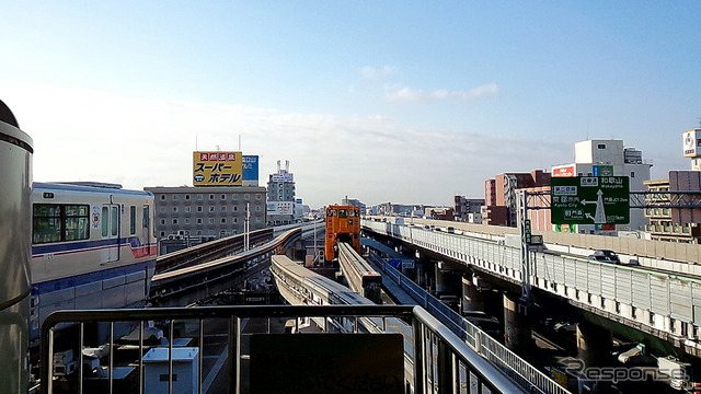 大阪モノレール南端、門真市駅