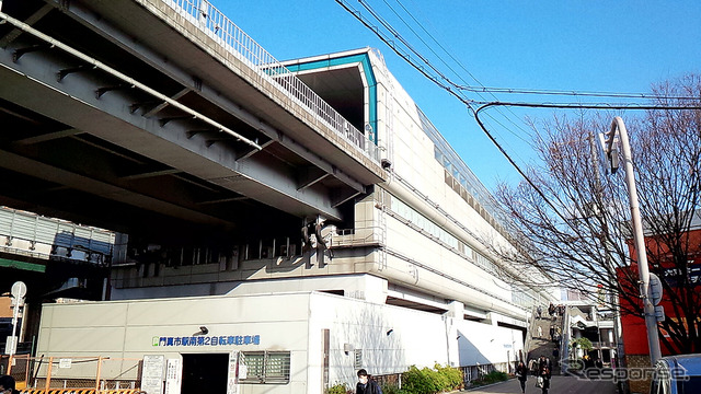 大阪モノレール南端、門真市駅