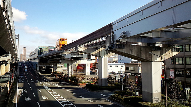 大阪モノレール南端、門真市駅