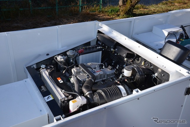 トヨタ1DZ-IIディーゼルエンジンを搭載する動力車