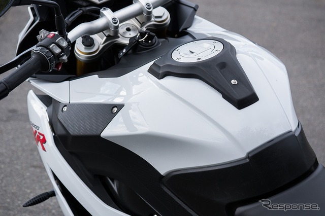 BMW S 1000 XR