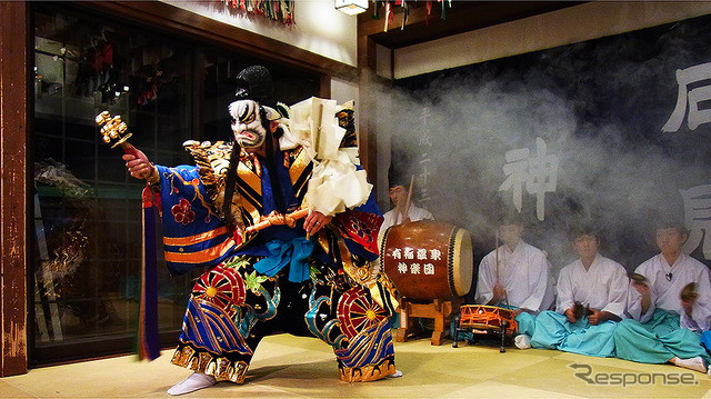 有福温泉神楽団による石見神楽「八幡」(江津市・有福温泉湯の町神楽殿)