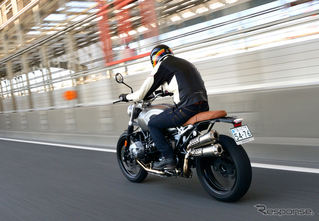 BMW R nine T スクランブラー