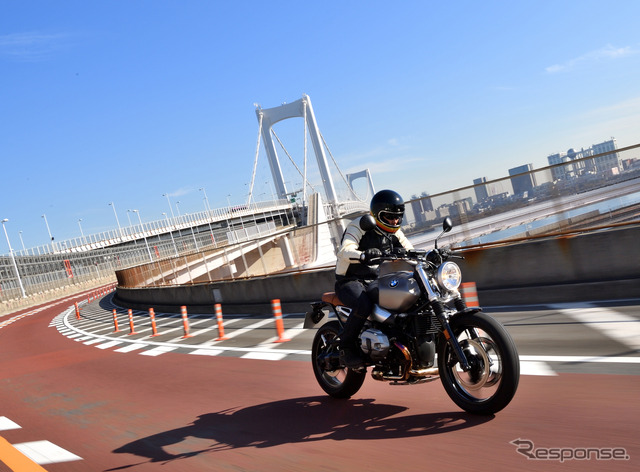 BMW R nine T スクランブラー