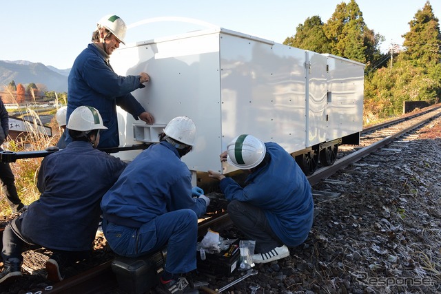 12月11日に行われた新車両の搬入
