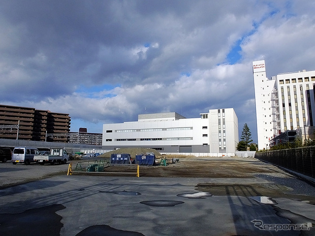 新駅の南に広がる駅前広場用スペース