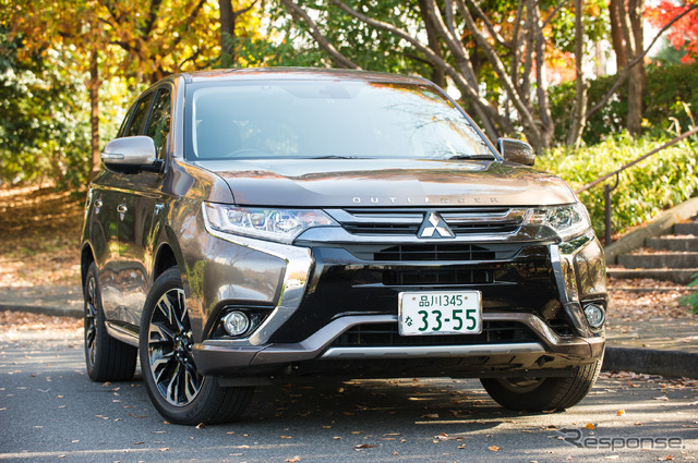 三菱 アウトランダーPHEV(オプション装着車)