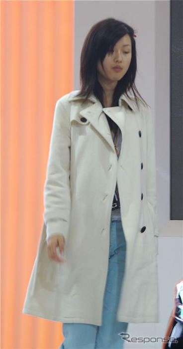 【上海モーターショー07】コンパニオン写真蔵…私服&変身後