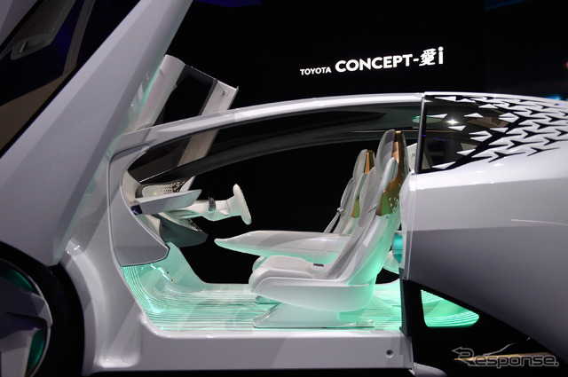 トヨタ・コンセプト-愛i(CES 2017) (c) Getty Images