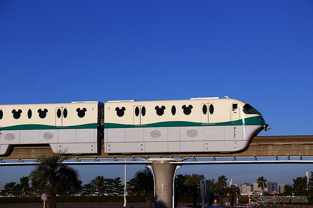 ディズニーリゾートライン　(C) Disney