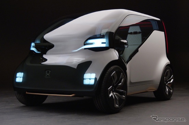 CES2017で公開したばかりのAI搭載EV『Honda NeuV(ニューヴィー)』