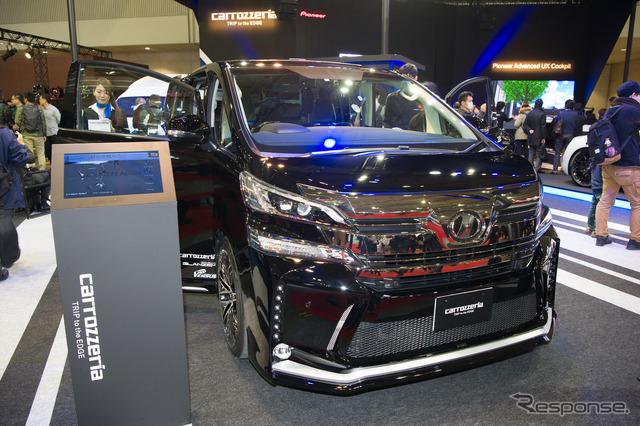 パイオニアブース(東京オートサロン17)