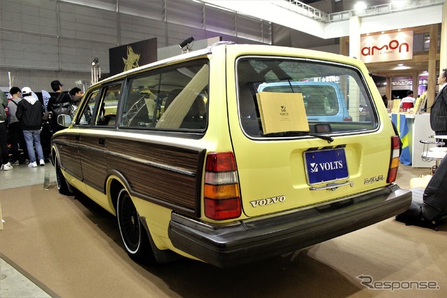 ボルボ240ワゴン FIRST MODEL FACELIFT KIT