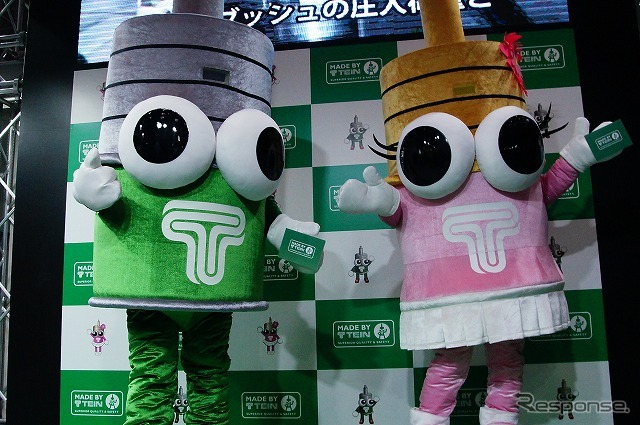 TEIN(テイン)は純正品と同じ形状のショックアブソーバーを開発中の新製品として参考展示していた。