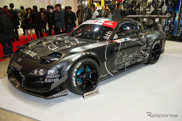 RAYSブース(東京オートサロン17)