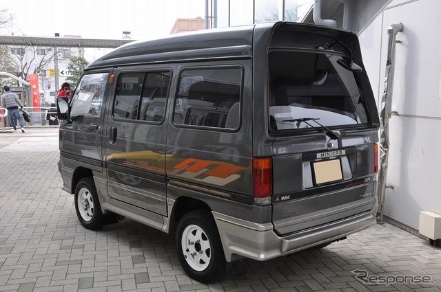 三菱 ミニキャブ ブラボー スーパーチャージャー ハイルーフ ZR4WD（1990年）