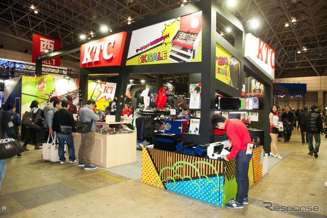 KTCブース(東京オートサロン17)