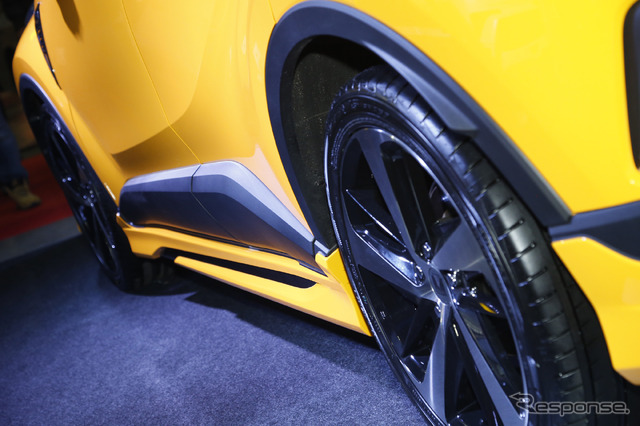 トヨタ C-HR ブースト インパルス スタイル by モデリスタ(東京オートサロン2017)
