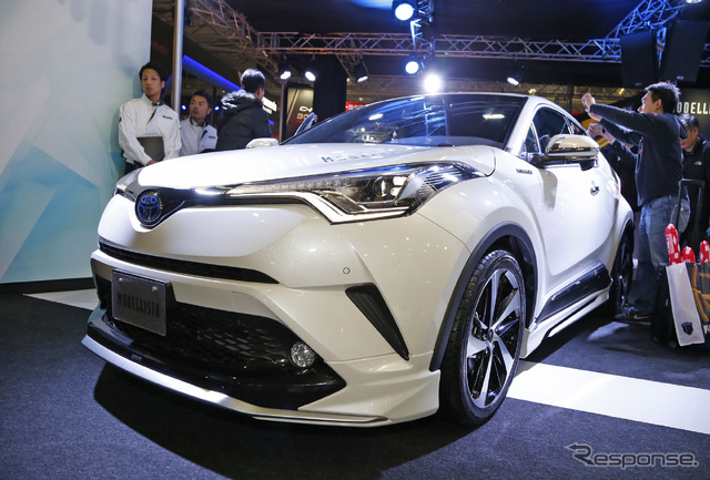 トヨタ C-HR エレガント アイス スタイル by モデリスタ(東京オートサロン2017)