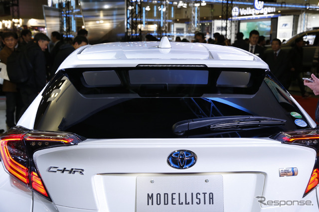 トヨタ C-HR エレガント アイス スタイル by モデリスタ(東京オートサロン2017)