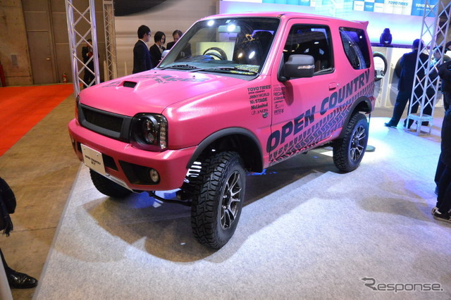 東京オートサロン2017 東洋ゴム工業ブース
