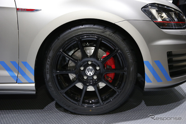 VW ゴルフGTI Tuned by COX(東京オートサロン2017)