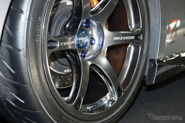 RAYS TE037 DURA/TE37SAGA詳細を企画担当者に聞く(東京オートサロン17)