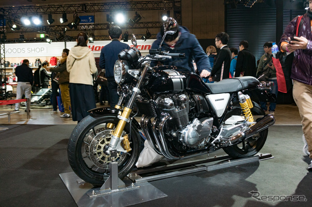 ホンダCB1100RS(東京オートサロン2017)